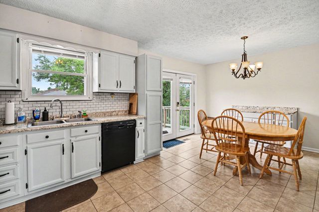 176 Shannon Parkway, Nicholasville, KY 40356