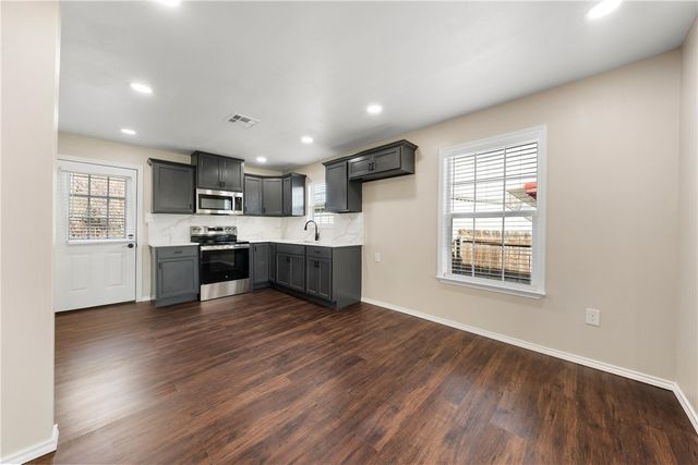 2713 Woodrow Street, Waco, TX 76708