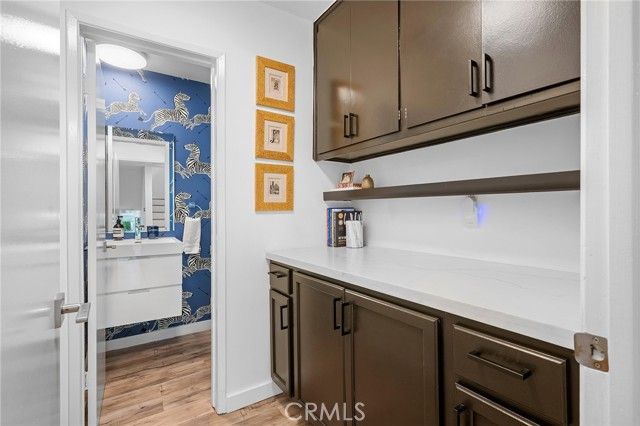 5435 Yarmouth 7, Encino (los Angeles), CA 91316