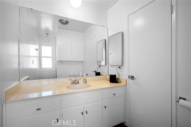 5435 Yarmouth 7, Encino (los Angeles), CA 91316