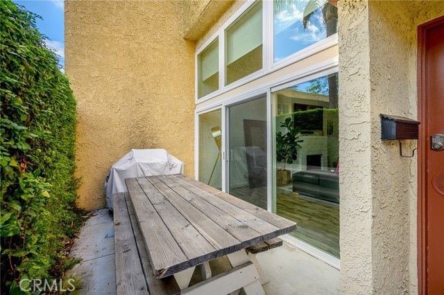 5435 Yarmouth 7, Encino (los Angeles), CA 91316