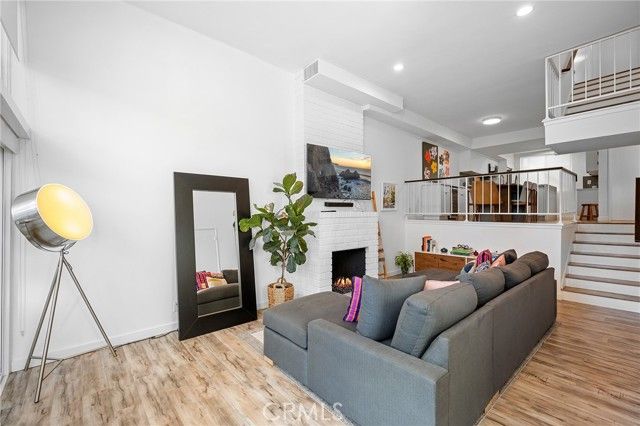 5435 Yarmouth 7, Encino (los Angeles), CA 91316