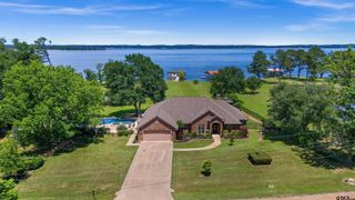 4911 Sunrise Drive, Chandler, TX 75758