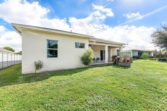 2366 SW Blaine Terrace, Port St Lucie, FL 34953