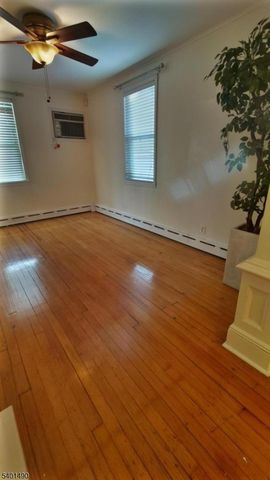 105 Trimble Ave, Clifton City, NJ 07011