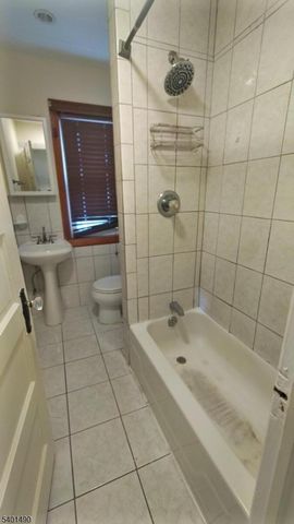 105 Trimble Ave, Clifton City, NJ 07011