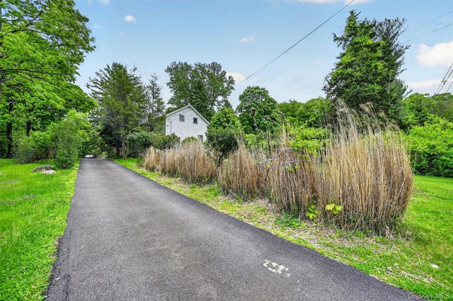 414 Buena Vista Road, New City, NY 10956