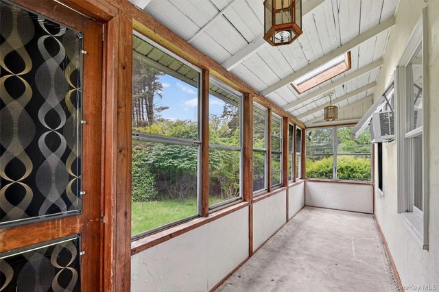 414 Buena Vista Road, New City, NY 10956