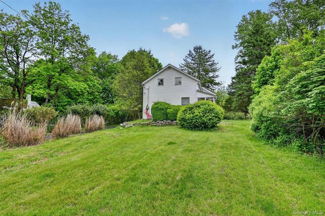 414 Buena Vista Road, New City, NY 10956