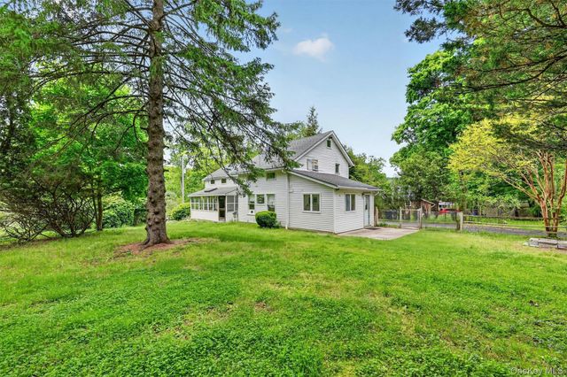 414 Buena Vista Road, New City, NY 10956