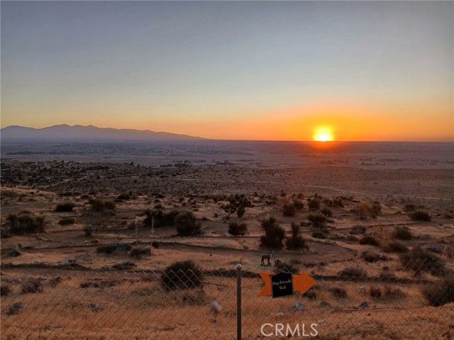 21025 Medford Way, Apple Valley, CA 92308