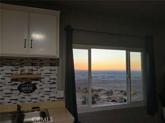 21025 Medford Way, Apple Valley, CA 92308