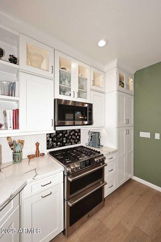 15221 N CLUBGATE Drive 1058, Scottsdale, AZ 85254