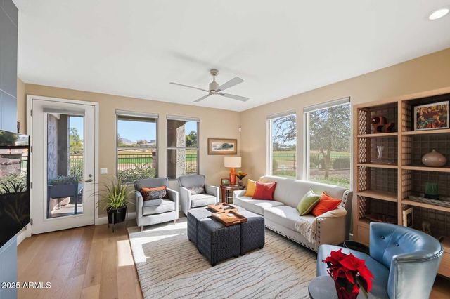 15221 N CLUBGATE Drive 1058, Scottsdale, AZ 85254