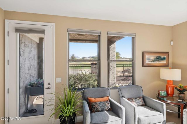 15221 N CLUBGATE Drive 1058, Scottsdale, AZ 85254