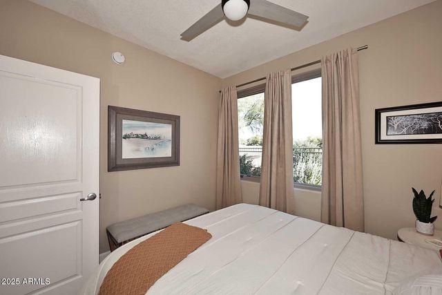 15221 N CLUBGATE Drive 1058, Scottsdale, AZ 85254