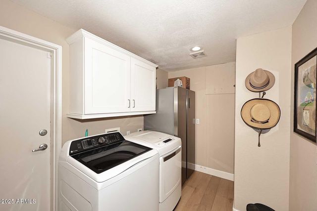 15221 N CLUBGATE Drive 1058, Scottsdale, AZ 85254