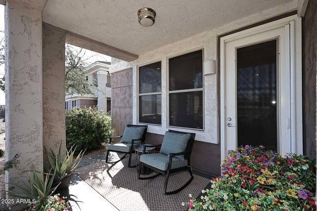 15221 N CLUBGATE Drive 1058, Scottsdale, AZ 85254