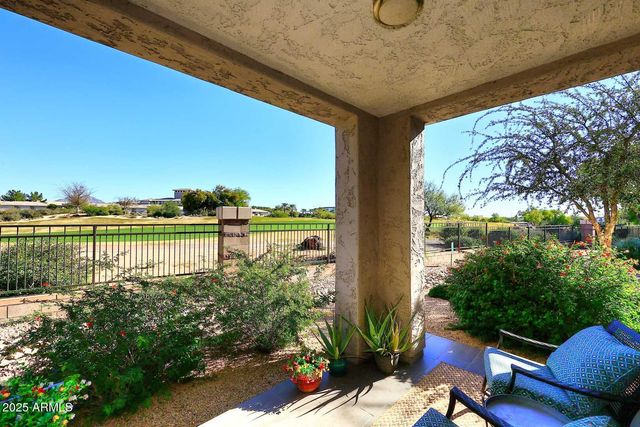 15221 N CLUBGATE Drive 1058, Scottsdale, AZ 85254