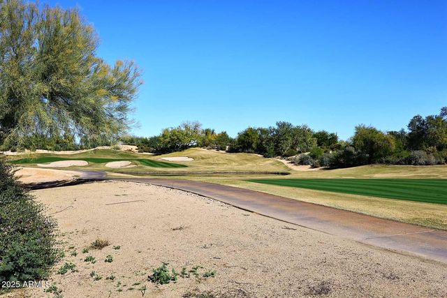 15221 N CLUBGATE Drive 1058, Scottsdale, AZ 85254