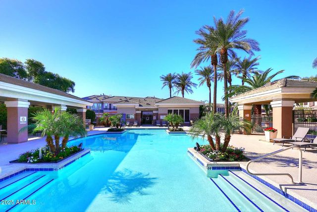 15221 N CLUBGATE Drive 1058, Scottsdale, AZ 85254