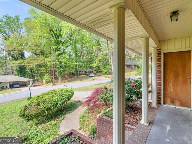 6663 Peacock Boulevard, Morrow, GA 30260