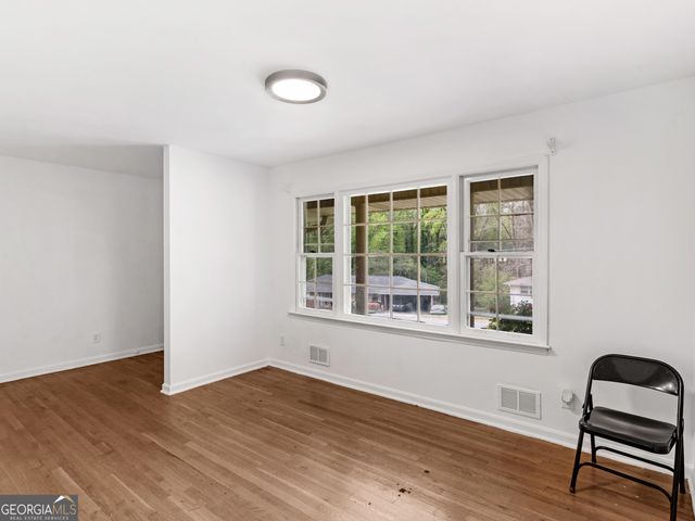 6663 Peacock Boulevard, Morrow, GA 30260