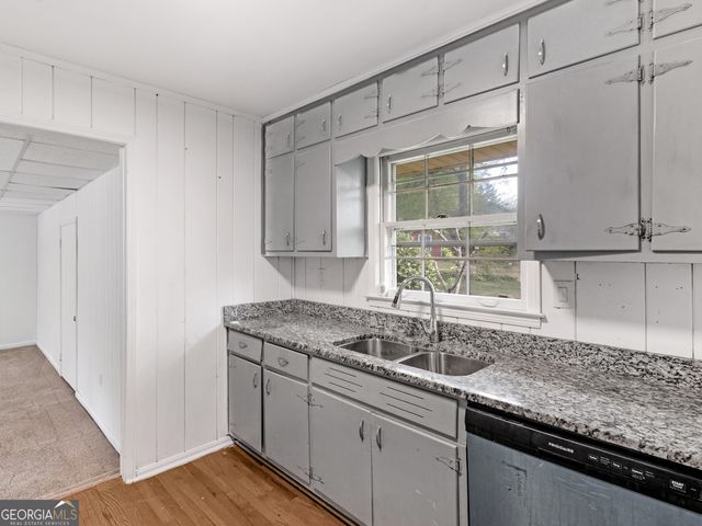 6663 Peacock Boulevard, Morrow, GA 30260