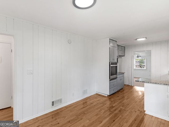 6663 Peacock Boulevard, Morrow, GA 30260