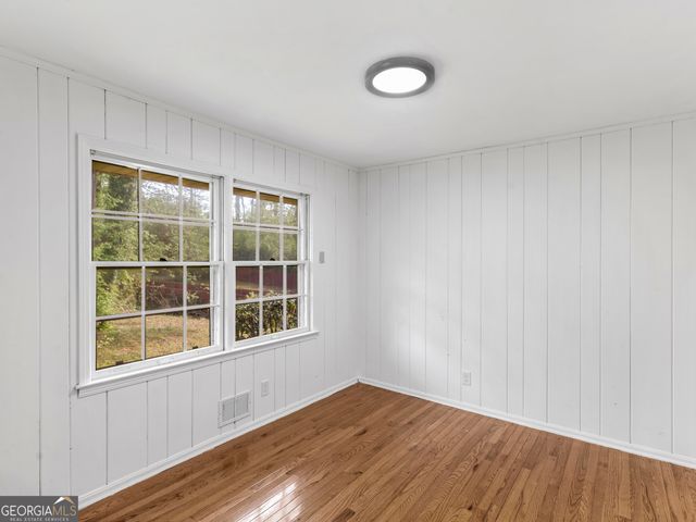 6663 Peacock Boulevard, Morrow, GA 30260