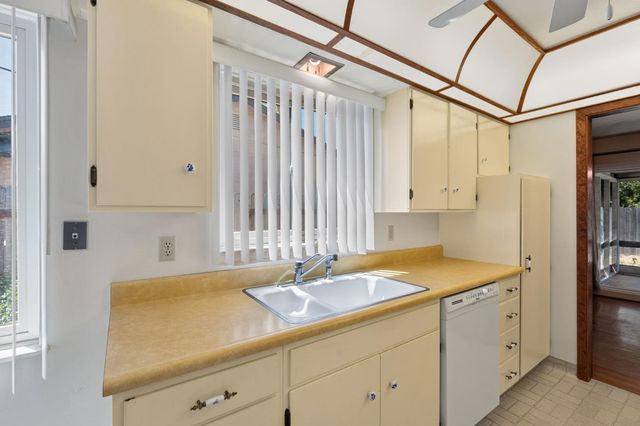 5439 Leader Ave, Sacramento, CA 95841