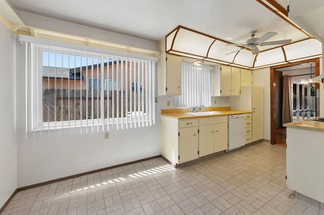 5439 Leader Ave, Sacramento, CA 95841