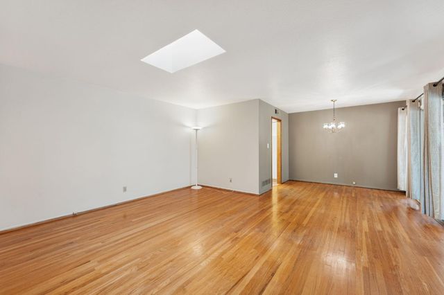 5439 Leader Ave, Sacramento, CA 95841