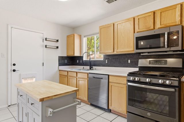 10731 Stanley Drive NW, Albuquerque, NM 87114