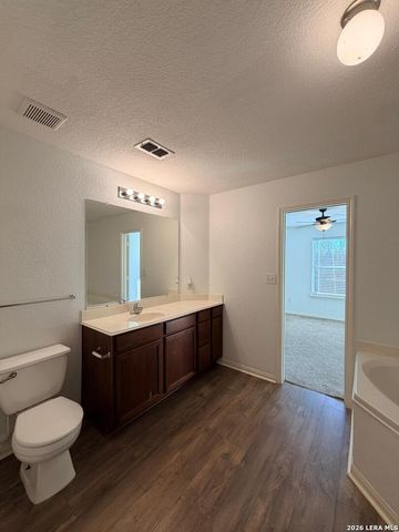 5651 Forest, San Antonio, TX 78252