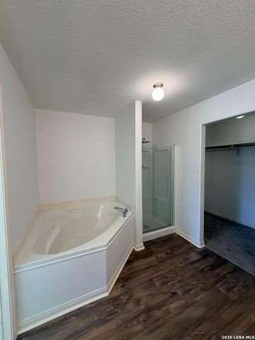 5651 Forest, San Antonio, TX 78252