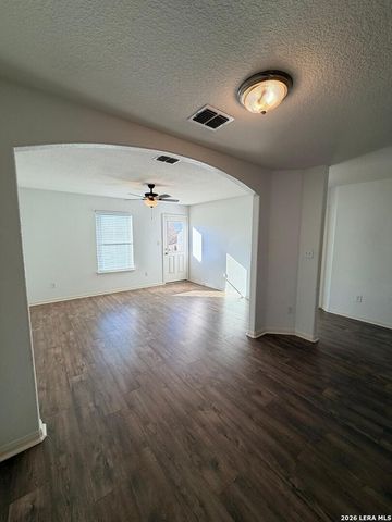 5651 Forest, San Antonio, TX 78252