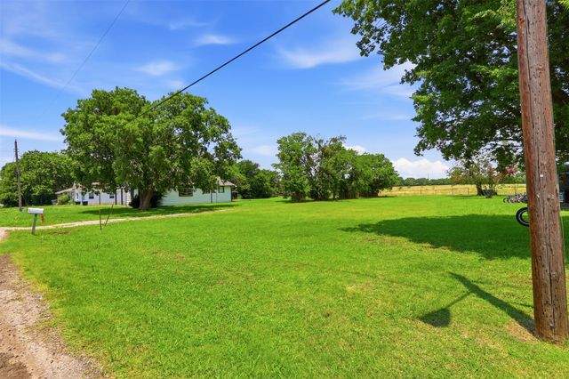 2501 Mcfarland, Caddo Mills, TX 75135