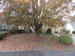 5021 Heathridge Terrace, Greensboro, NC 27410