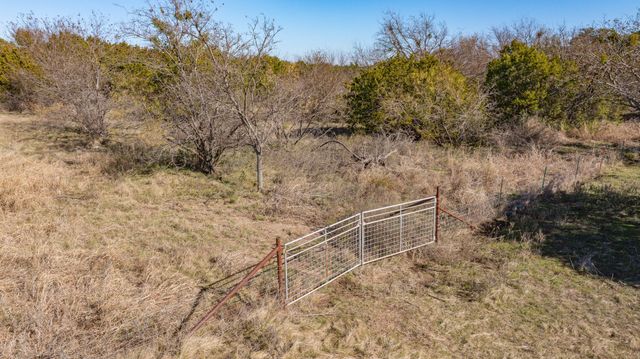 642 County Road 161, Blanket, TX 76432
