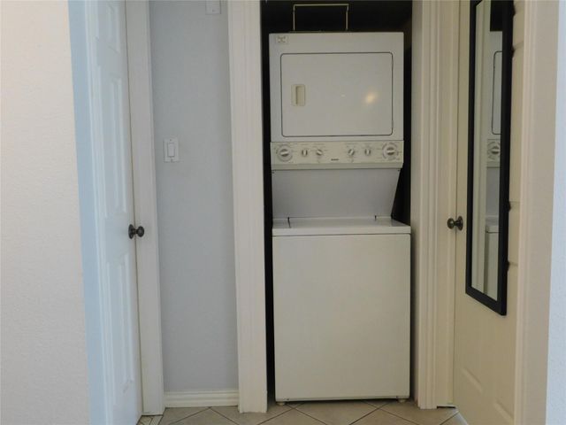 2120 El Paseo Street 314, Houston, TX 77054