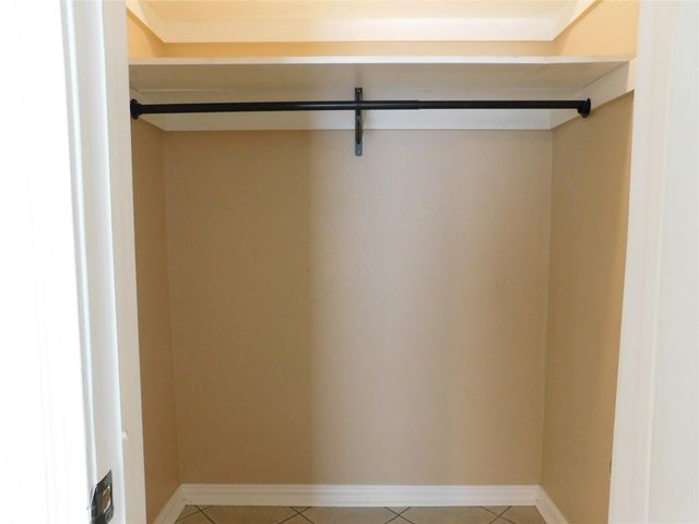 2120 El Paseo Street 314, Houston, TX 77054