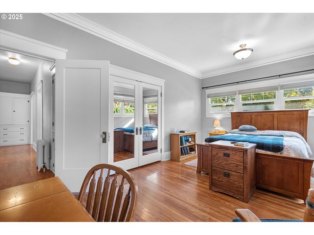 1402 2ND St, La Grande, OR 97850