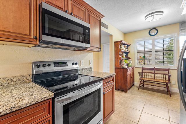 1111 Keystone Drive B, Jupiter, FL 33458
