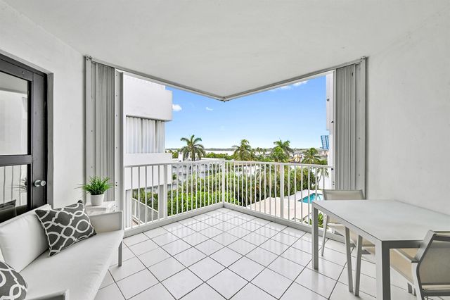 2860 S Ocean Boulevard 511, Palm Beach, FL 33480