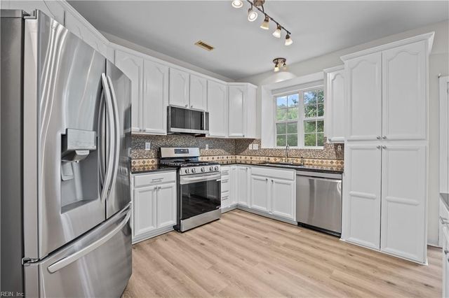 212 Andiron ARCH, Chesapeake, VA 23323