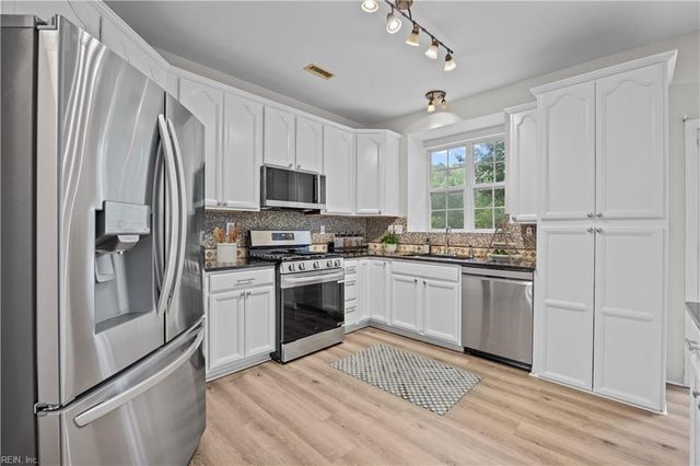 212 Andiron ARCH, Chesapeake, VA 23323