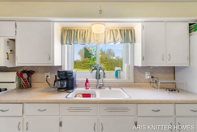 2756 Beeline Road, Holland Twp, MI 49424