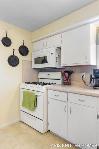 2756 Beeline Road, Holland Twp, MI 49424