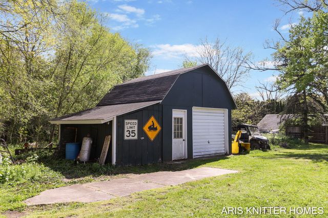 2756 Beeline Road, Holland Twp, MI 49424
